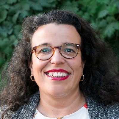 Gestora de relacionamiento social: MRS Andalucía. Consultora en @ehstechniques. Inquieta y lectora.