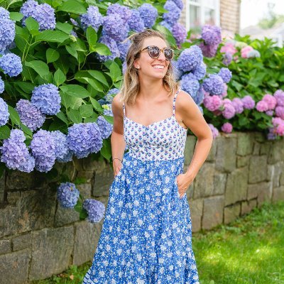 Motherhood, style, healthy(ish) living🍋
Mama to Amalia 👱🏻♀️ and Boots 🐶 🌱
Get my newsletters: https://t.co/HKmTU2ayRO