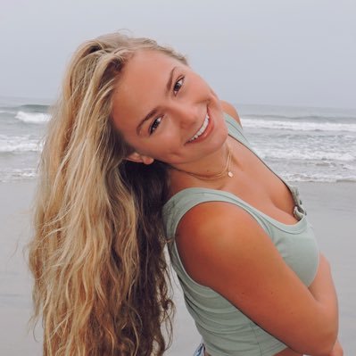 elliewillis06's profile picture. cfhs V softball #6