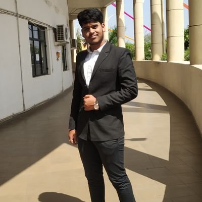 Law student ⚖
Manipal University Jaipur
Creating memories