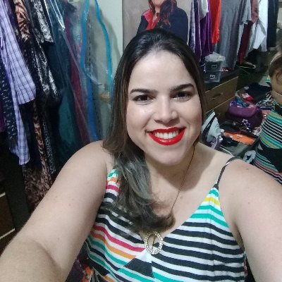 Bacharela em Direito... inscrita na Ordem dos Advogados do Brasil, Eternamente estudante . Orgulhosamente baiana, nordestina e brasileira .....