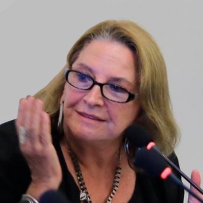 Candidata a rectora de la Universidad de Chile
Ph.D. en Filosofía @UCIrvine y Profesora Titular @uchile
#UnaNuevaUniversidadparaunNuevoPaís