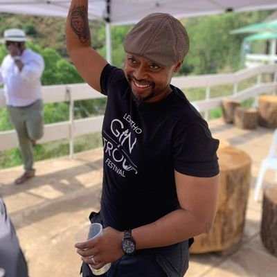 TheRealTMak's profile picture. Mosotho Husband Father Problem Solver