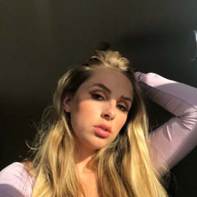 That_blondeone3's profile picture. 