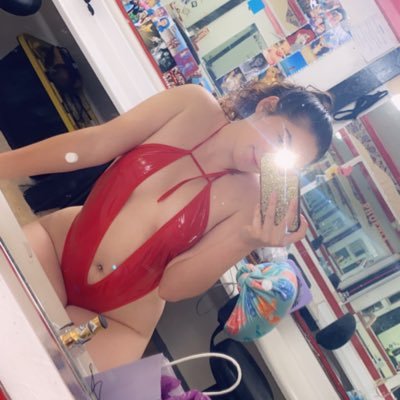 amara_heart's profile picture. 