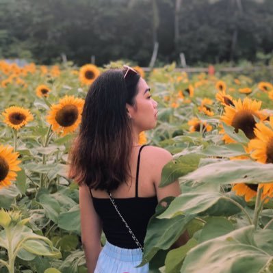 sarahhhsarahhhh's profile picture. private acct