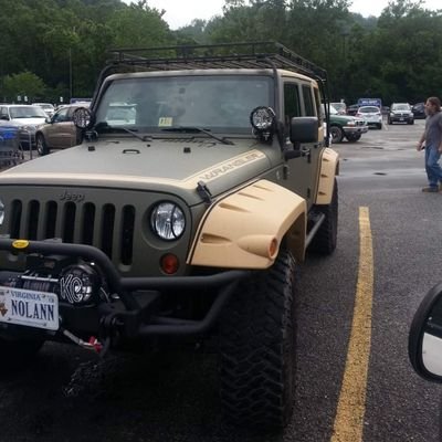 extramoney573's profile picture. 