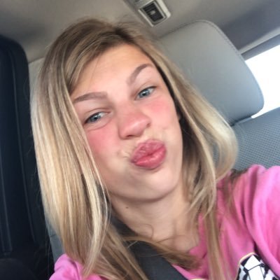 I am Lexi I am 15 I go to mabank high school I am a sophomore I do varsity cheer and I love to cheer I am single looking for a boyfriend lol❤️😂