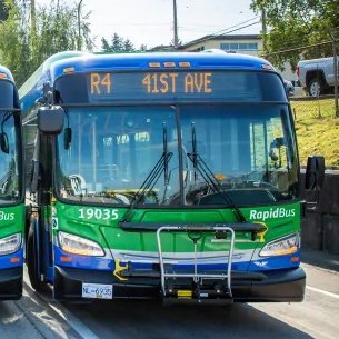 Hey there! I'm RapidBus #19305 and I’m one of the many buses that runs on RapidBus Service Routes!