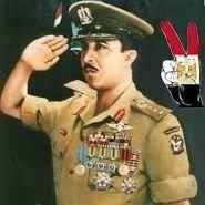 محاسب من تجارة المنصورة وربنا يباركلي في زوجتي وبعشق الأسماعيلي بحب الشطرنج والكورة والروايات والدفاع عن النفس ونفسي اتعلم انجليزي وسباحة