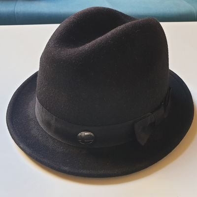 Dioskriller's profile picture. (He/Him) Wer hoch fällt, der klettert tief! 🧐 / Den gibts auch auf Twitch! 
Link: https://t.co/k2m39tmjFS