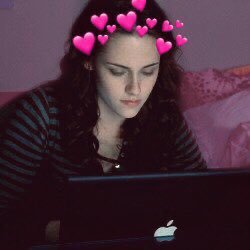 — ♡ considerando as discussões e o clima tóxico no fandom de twilight, esse correio elegante foi criado com o intuito de disseminar amor por ai • VEJAM O FIXADO