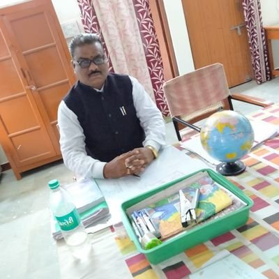 अपने अधिकारो के लिये सदेव संघर्षशील जरुरत मंद की सहयता के लिए उपलब्ध
