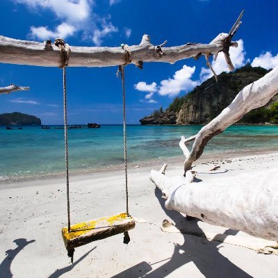 東京の竹芝桟橋から船で24時間の島、小笠原諸島。世界自然遺産である小笠原諸島父島の今を、観光案内所スタッフが発信します！！
ご質問やお問い合わせは、問い合わせフォームをご利用ください 。
↓↓↓
https://t.co/5oPKp5vezx