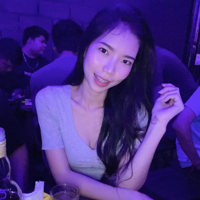 apinyapim's profile picture. 