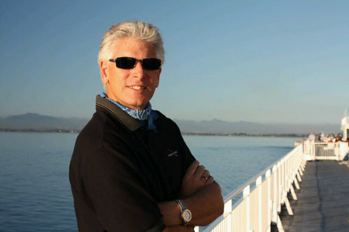 President Orca DXCC. Interested in world affairs. Retired from Davetek. Father of Gillian. Partner of Marcia.