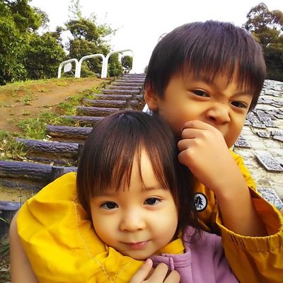 ゆうくん(7歳)、ゆいちゃん(3歳)のパパです。😸ユーチューブやっています💡チャンネル登録してね⤴️☺️