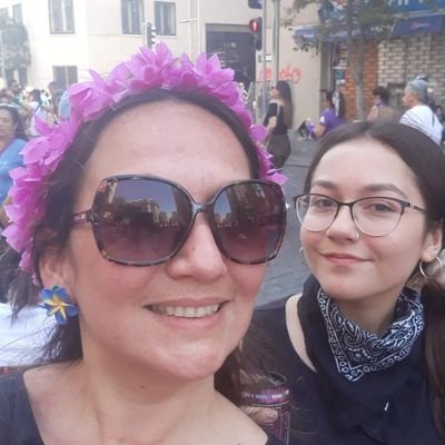 yesse_leal_rom's profile picture. feliz