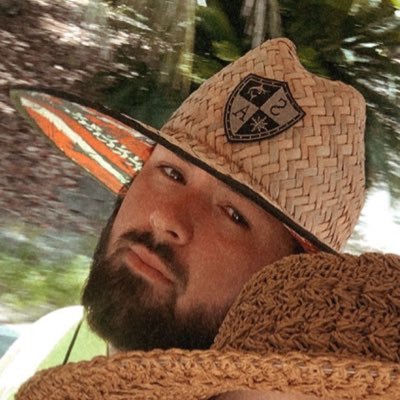 gharbin10's profile picture. 