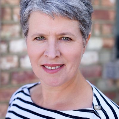 🇬🇧 Actress and Voice Artist| Natural English RP | home studio | Audiobook | Narration | Commercials | Dubbing | e-learning #voiceover #britishvo #VOhomestudio