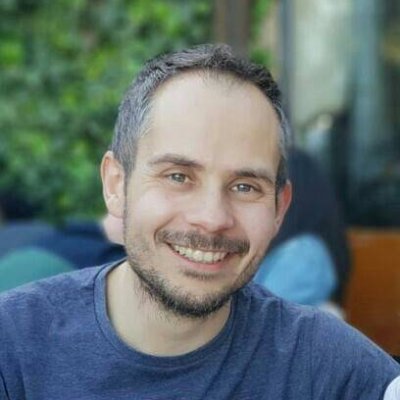 Full-Stack Web Dev 🖥
php & Symfony 🐘
Extremeño 🐽 , runner 🏃♂️ y entrenador de baloncesto 🏀 a ratos perdidos.