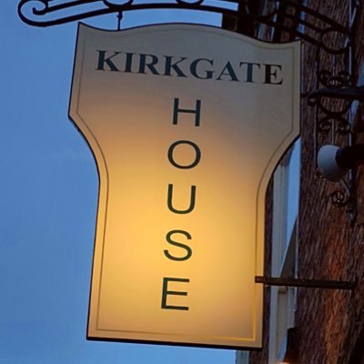 Welcome to Kirkgate House B&B. We are situated in the beautiful Market Town of Thirsk only doors away from the world famous āThe World of James Herriotā