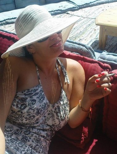 sh7vach's profile picture. לכל אחד מגיע ציוץ לשבח