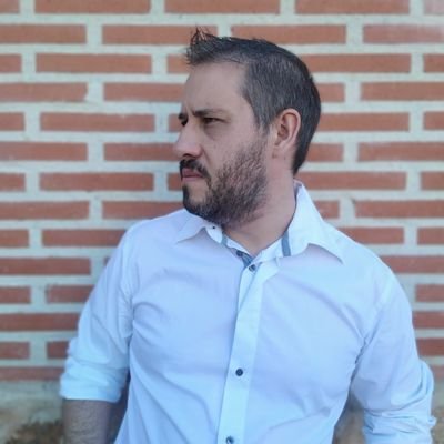 Desarrollador senior python, C#, php, java, html5.