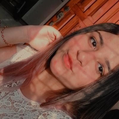 Lili76802631's profile picture. 