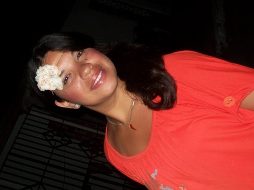 ρσr fσrα α мєnιnα qυє мυιtσs jugam•por dentro a menina que poucos conhecem     FELIZ SEMPRE!!