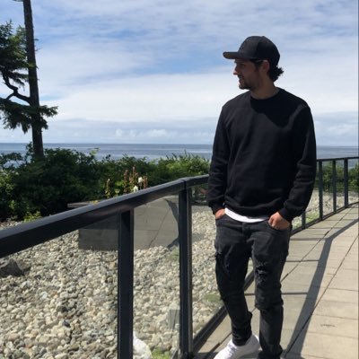 Eggcellentvalue's profile picture. Cricket and the occasional bit of music 🌶🏏🎿🎹 Tailender Instagram: @freddieeggleton @jamthehost