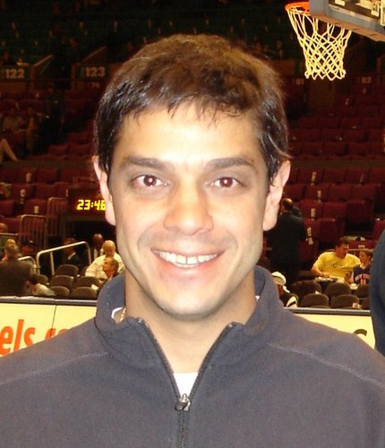 Cofounder and CFO @Aleph Solutions. Passionate volonteer @ ONGs. Sports lover (golf. swimming). Inloved family fan (Caro + 3)