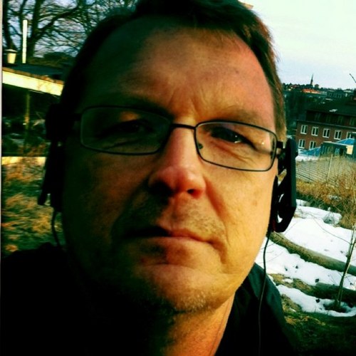 Journalist på TV4Nyheterna sedan 2001. Twittrar om jobbrelaterade saker eller annat som intresserar och roar mig.