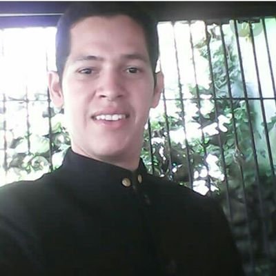 Lcdo. Educ. mencion matemática/
Juez Nacional de Coleo (PORT.)/
Sec. Juvenil AD Sucre-Port.
Sec. Ejecutivo CEM AD
DIOS mi guía
Eduardo y Blanca mis pilares