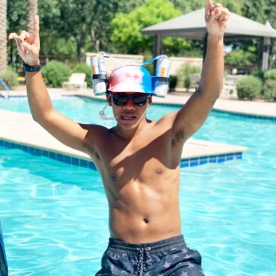 scrappyd0o0's profile picture. don't trip