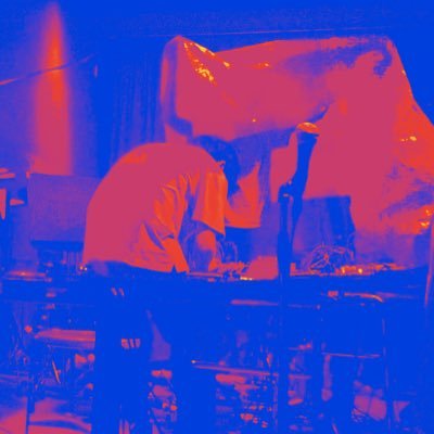 ピアノやシンセサイザーを演奏しています。秘密基地 / 世田谷トリオ / m°fe / 日野皓正Quintet / Mirage Collective/参加作 / STUTS