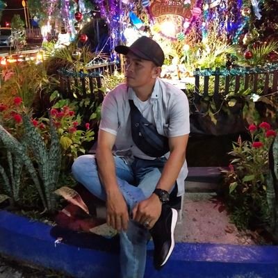 HanTawai's profile picture. Be Your Self