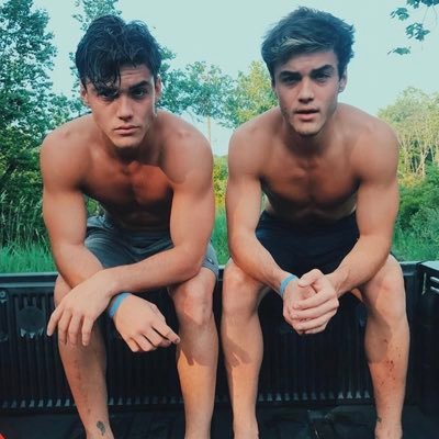 31|going up on a Tuesday baby😉love E&G❤️Laneless😁Peace✌️1/2😘E.G.D💋G.B.D💜 create what matters💘 #Aussiebromieomies🇦🇺 E followed 30/9/19🐢#anchorfamily⚓️