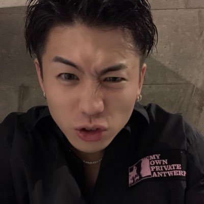 XtdbFYfZeaQOQEm's profile picture. 