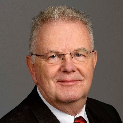 PLConsulting2's profile picture. Interim Manager, unterstütze Firmen in schwierigen Situationen. Nicht mehr das "jüngste Modell" aber durch die junge Familie jung geblieben.