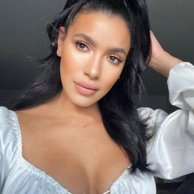 JulissaB Profile Picture