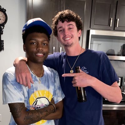 22_leggett's profile picture. dk 🖤