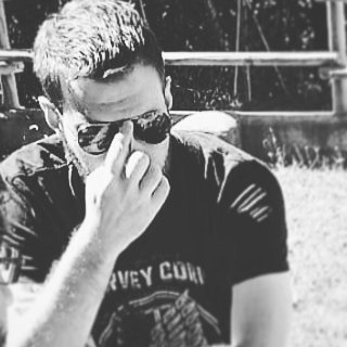 AlbertoCHTi's profile picture. Programador en tecnologías Microsoft. .Net, Sql Server. Aficiones: cine, cómics, rol.