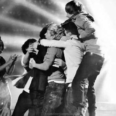 nafisaoishe00's profile picture. Happy