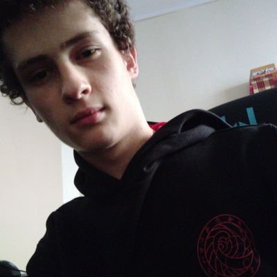 Lucasmar2363's profile picture. 無限