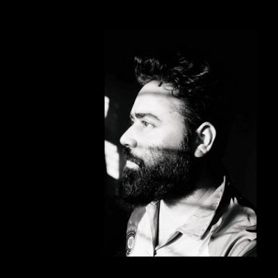 akashmehtaforU's profile picture. Insomniac, Business person, Dreamer.