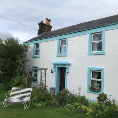 Recently restored & modernised Georgian holiday home just outside the English Lake District