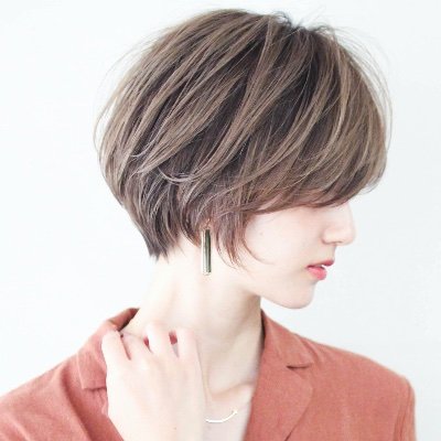 境勇人 Sacaiショート 段の入れ方で変わるショートヘアまとめ 少しの違いで印象が変わります 理想のシルエット を叶えましょう ショートヘア ショートカット ショートボブ 髪型 ヘアスタイル くびれショート 丸みショート 30代髪型 40代