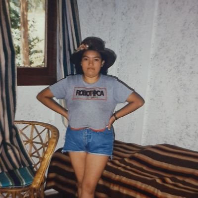 chica_grace's profile picture. Me encanta la mùsica porque me alegra la vida, me limpia el alma y me llena el corazón.