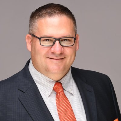Problem Solver, Fmr Govt affairs @Syracuse1848, fmr Legislator, Fmr Board Chair, bball fan, golfer, @Colgateuniv grad, @Northeastern MBA, Father, Growth=future